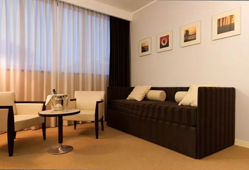 سوییت, Italiana Hotels Cosenza