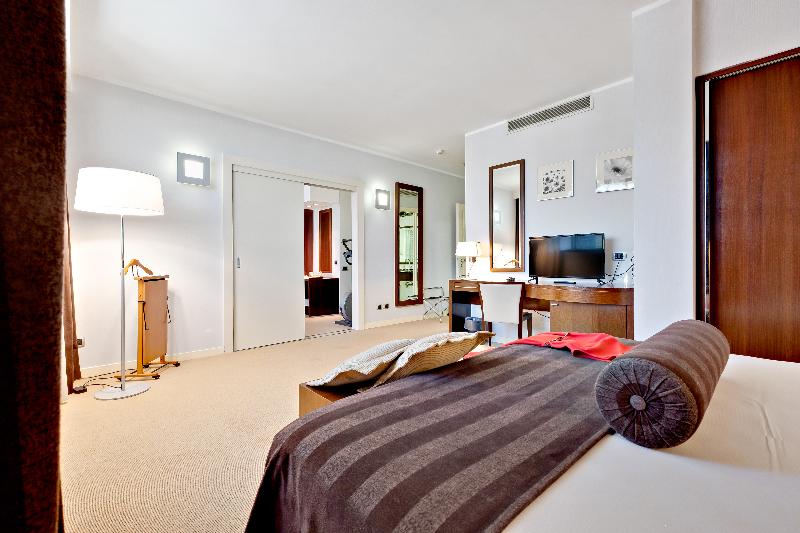 Люкс, Italiana Hotels Cosenza