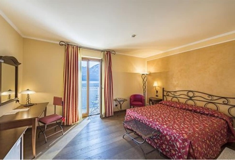 Номер Стандарт Вид на Озеро, La Darsena Boutique Hotel & Restaurant