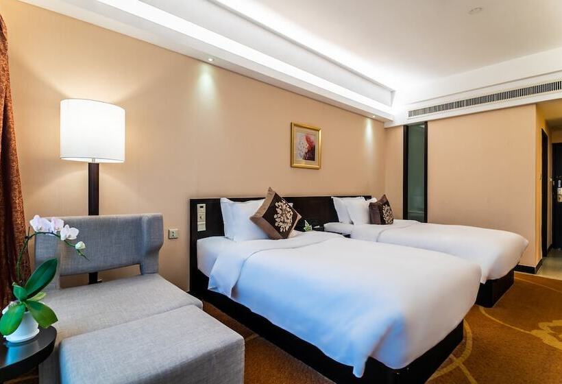 スーペリアールーム, Landmark International