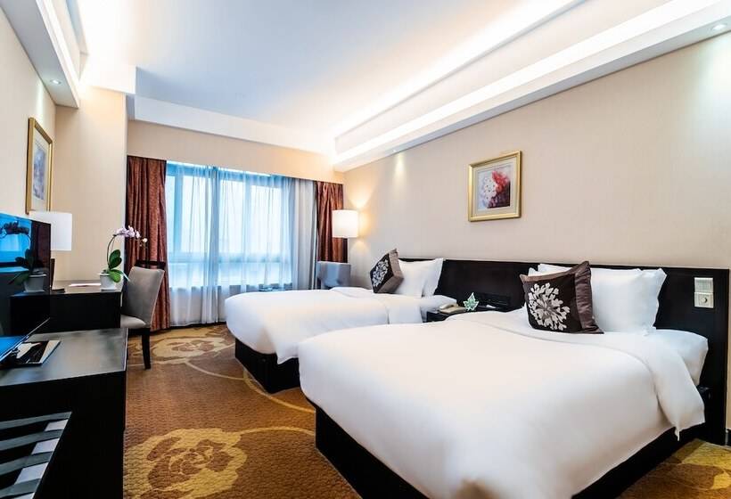 スーペリアールーム, Landmark International