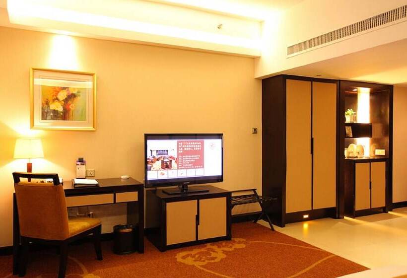 デラックススイート, Landmark International