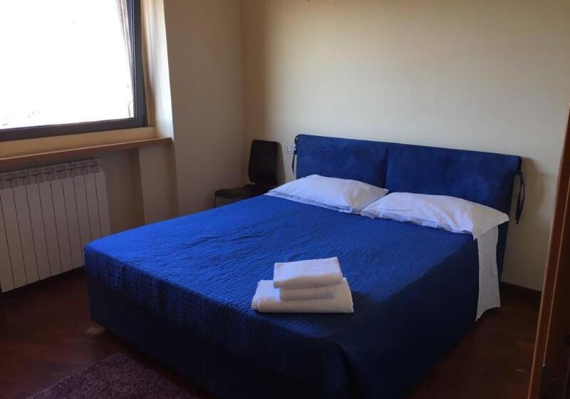 Standart Oda, Le Tre Stazioni