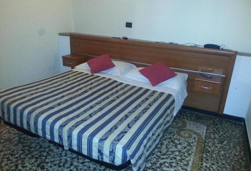 Standart Tek Kişilik Oda, Le Tre Stazioni