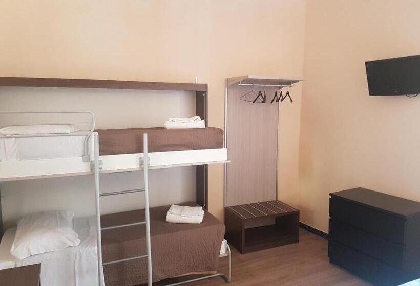 Standart Tek Kişilik Oda, Le Tre Stazioni