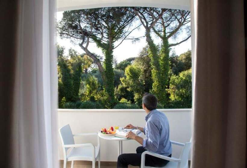 חדר סטנדרט לשלושה עם נוף לגינה, Marad