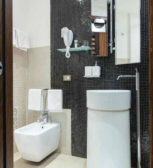 סוויטת ג'וניור עם טרסה, Marina 10 Design Hotel & Spa