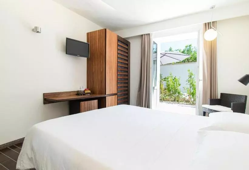 スーペリアトリプルルーム, Marina 10 Design Hotel & Spa