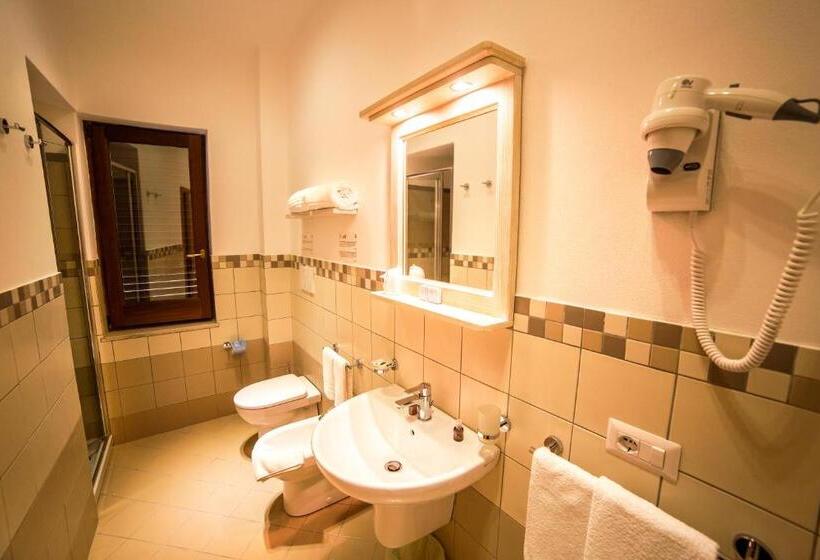 스탠다드 룸, Oriente