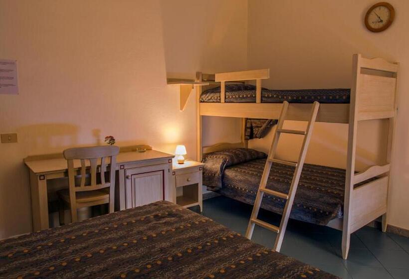 4인용 스탠다드 룸, Oriente