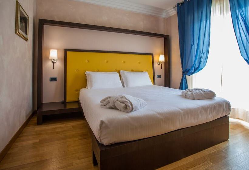 סוויטת ג'וניור נוף לים, Park Hotel Marinetta   Beach & Spa