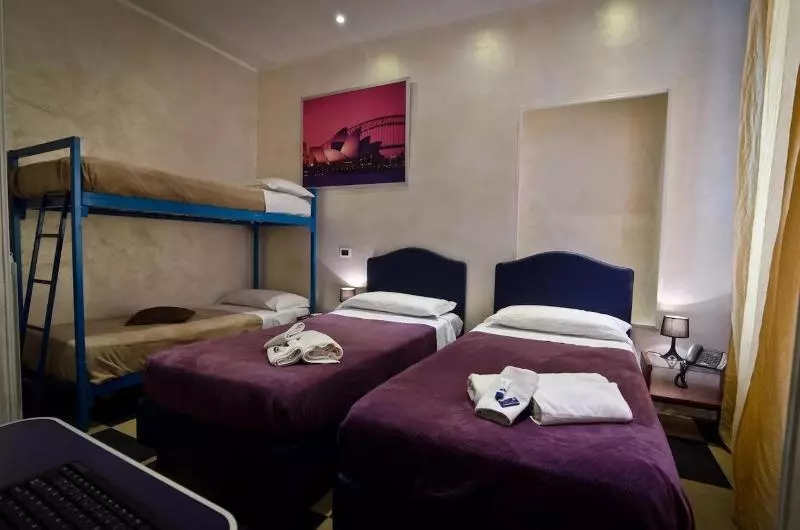اتاق استاندارد چهار تخته, Pollon Inn Sanremo