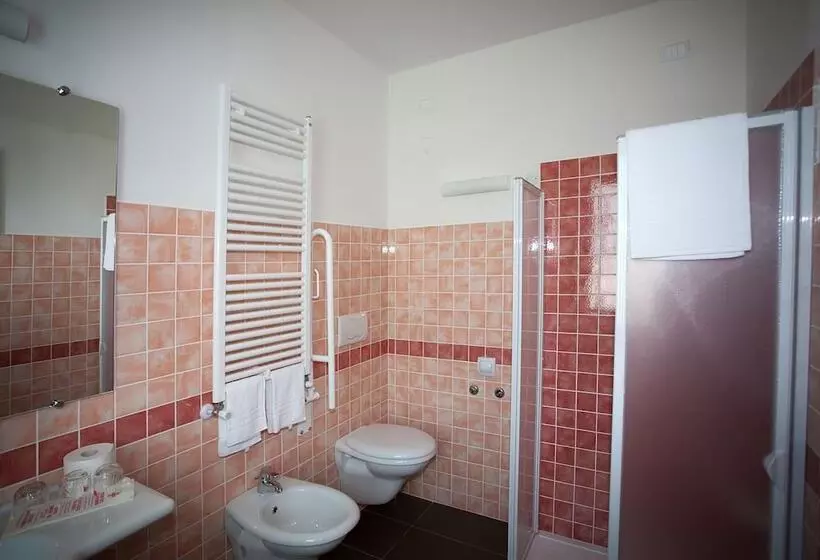 اتاق سوپریور چهار تخته, Porto Azzurro