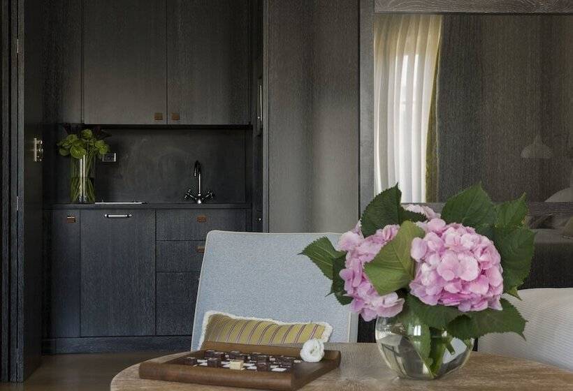 חדר פנטהאוז, Portrait Roma  Lungarno Collection