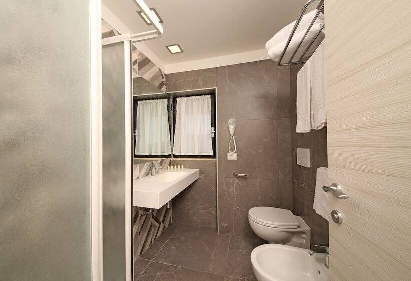 Трехместный Номер Комфорт, Residence Holiday