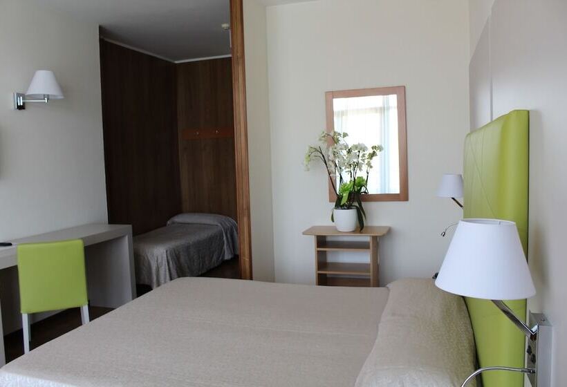 Номер Стандарт Трехместный, Residence Holiday