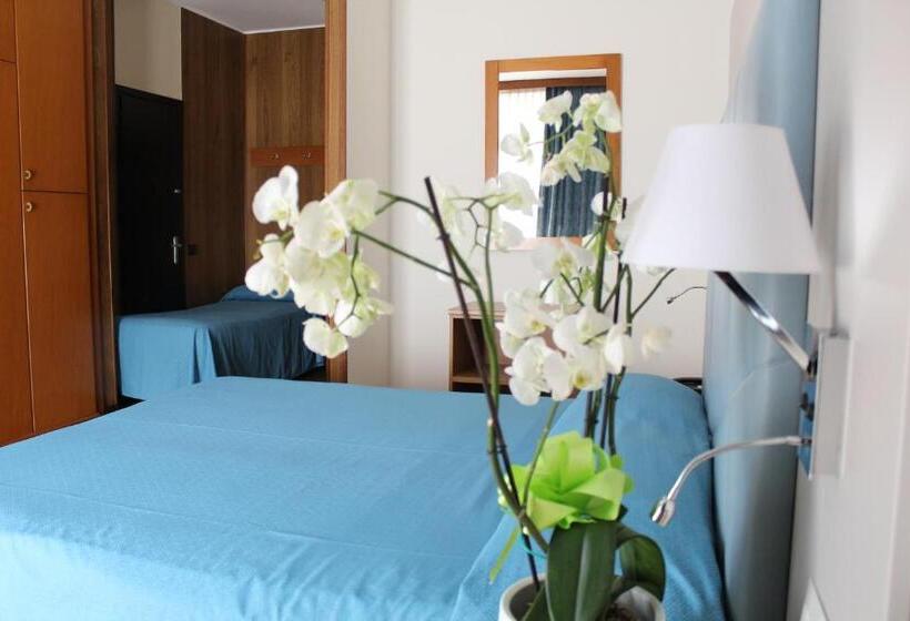 اتاق استاندارد چهار تخته, Residence Holiday