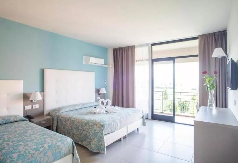 اتاق سوپریور سه تخته, Residence Holiday