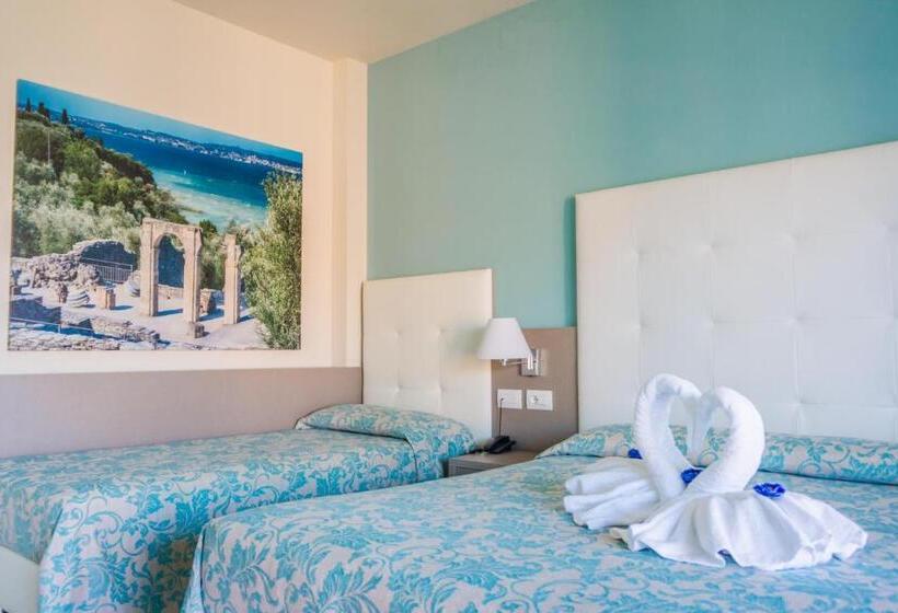Четырехместный Номер Superior, Residence Holiday