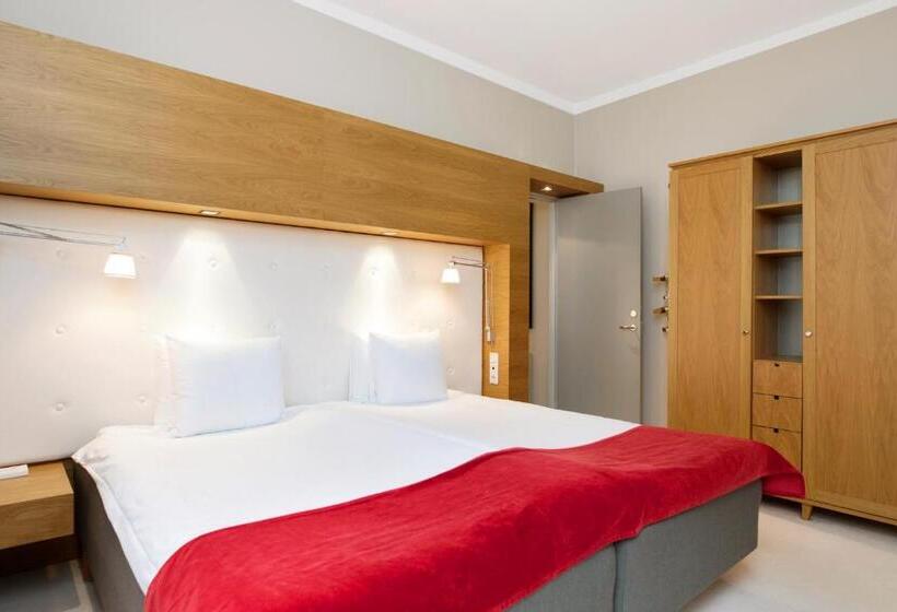 סוויטה עם ג'קוזי, Profilhotels Riddargatan