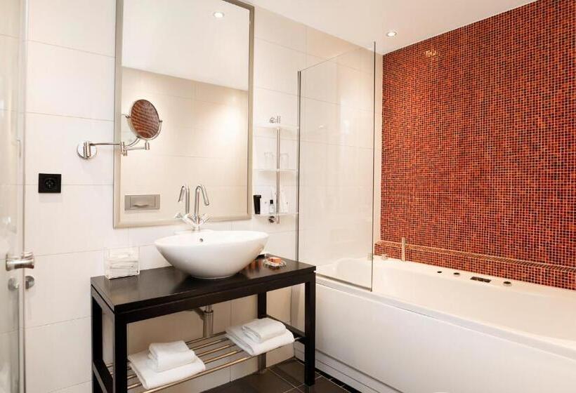 סוויטה עם ג'קוזי, Profilhotels Riddargatan