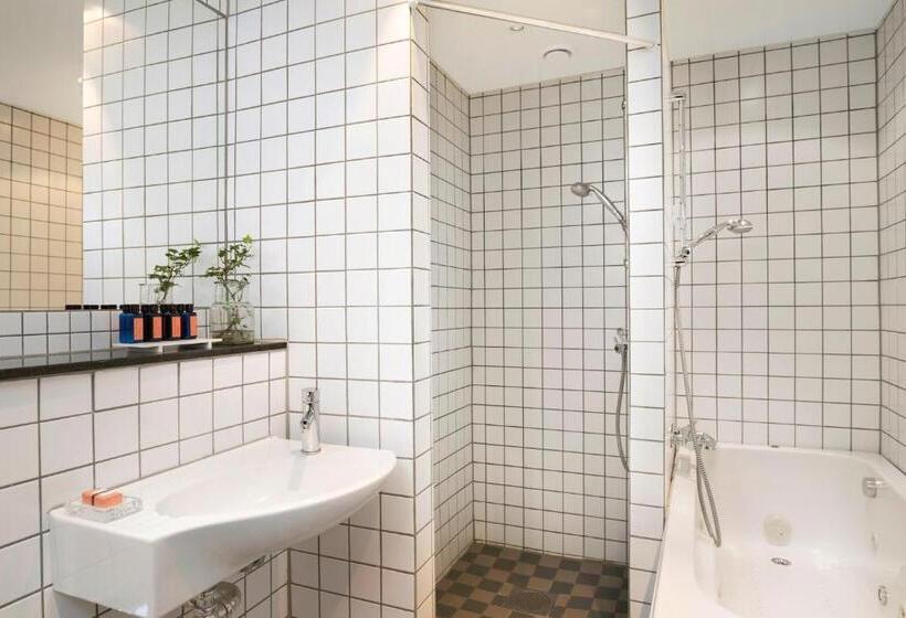 סוויטה עם ג'קוזי, Profilhotels Riddargatan