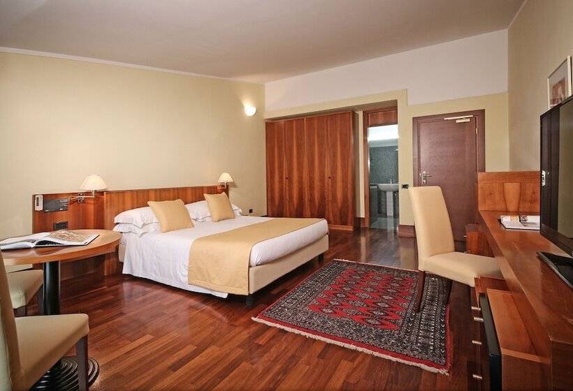 חדר דלוקס נוף לאגם, Salo Du Parc