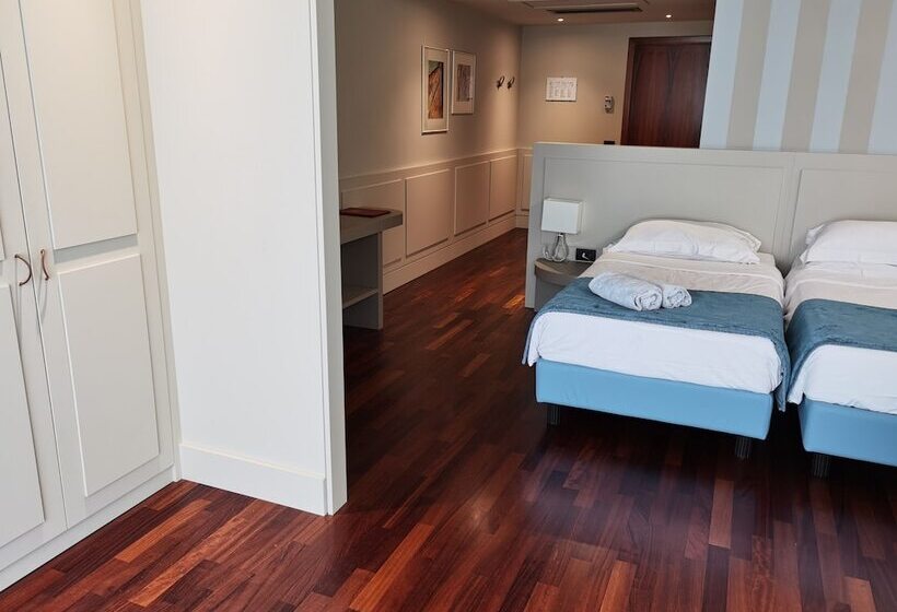 סוויטת ג'וניור נוף לאגם, Salo Du Parc