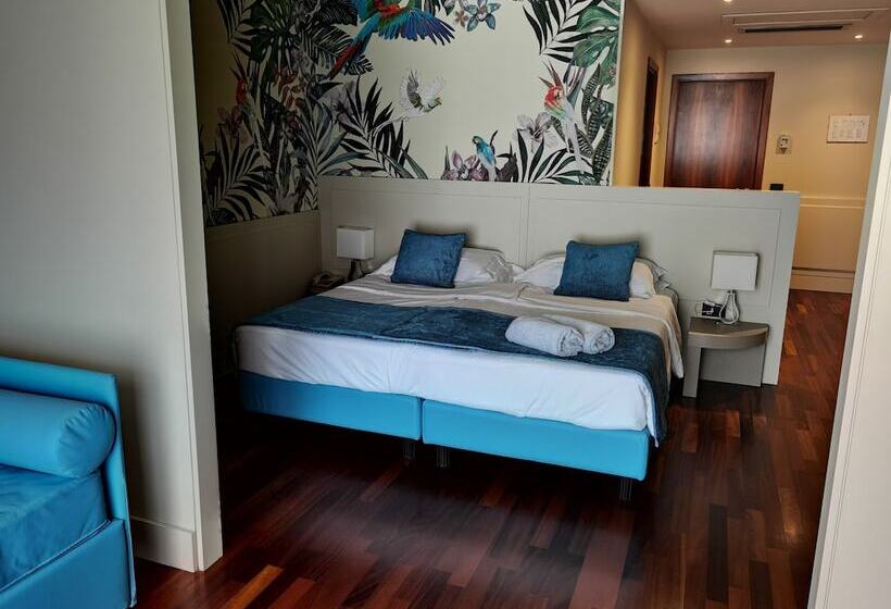 סוויטת ג'וניור נוף לאגם, Salo Du Parc