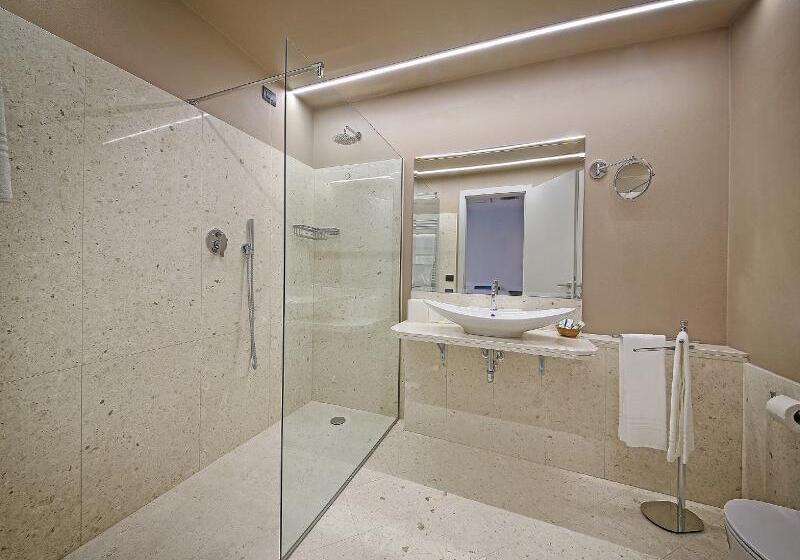 סוויטת ג'וניור נוף לאגם, Salo Du Parc