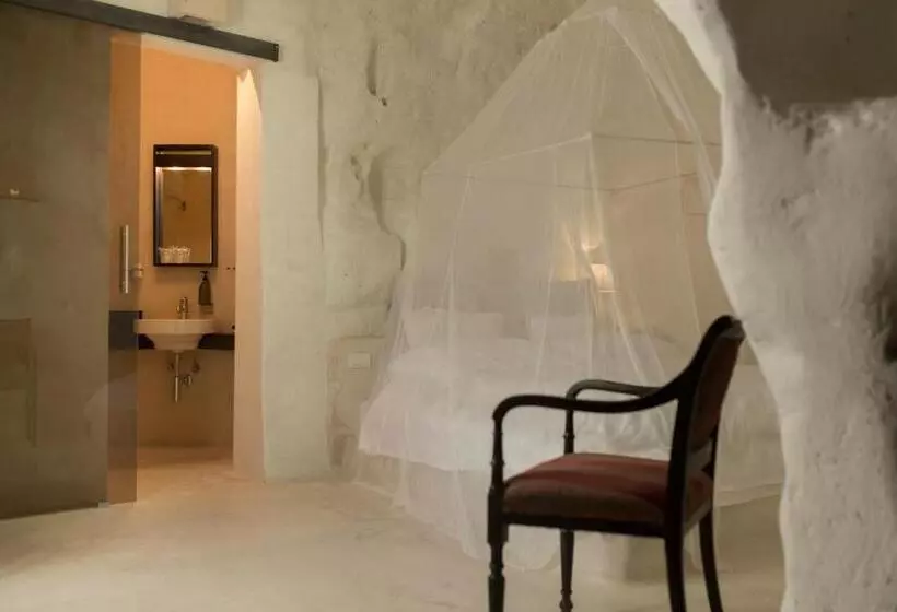 اتاق لوکس, Sant Angelo, Matera