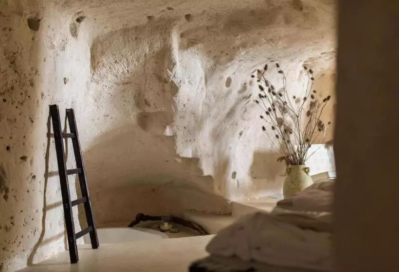 سوییت سوپریور, Sant Angelo, Matera
