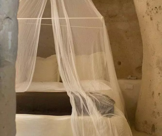 سوییت, Sant Angelo, Matera