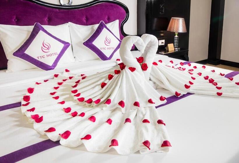 سوئیت با چشم‌انداز رودخانه, Ttc Hotel   Can Tho