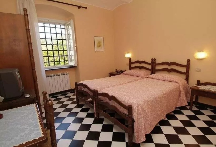 اتاق استاندارد یک نفره, Villa Fieschi