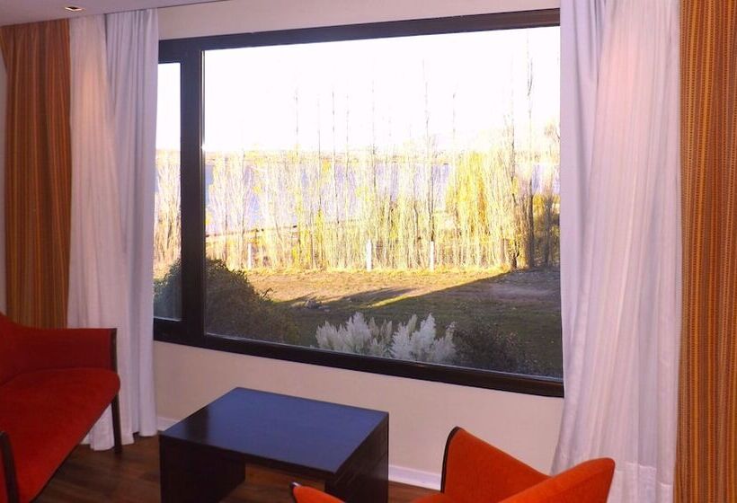 スタンダードトリプルルーム, Xelena Hotel & Suites