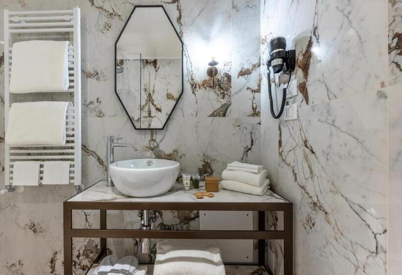 اتاق استاندارد, Acca Hotel