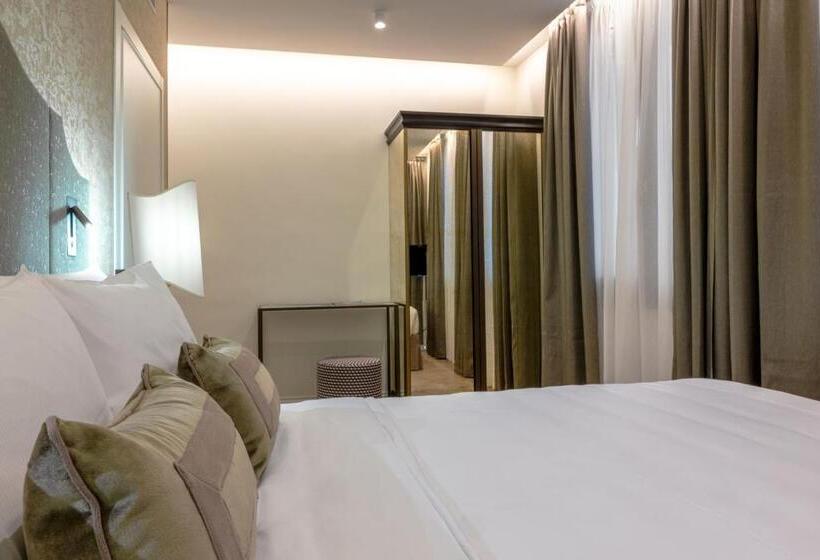 اتاق استاندارد, Acca Hotel