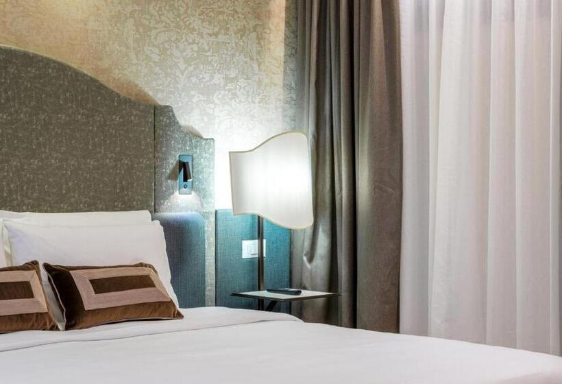Junior Suite com Balcao, Acca Hotel