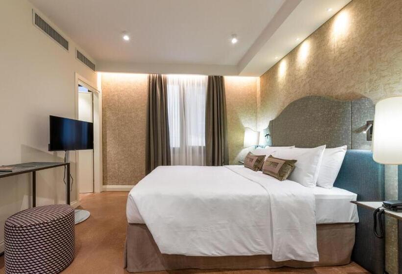 اتاق سوپریور, Acca Hotel