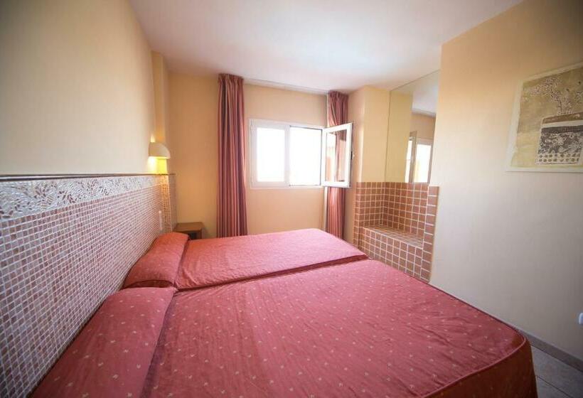 ２ベッドルームアパートメント, Arena Center