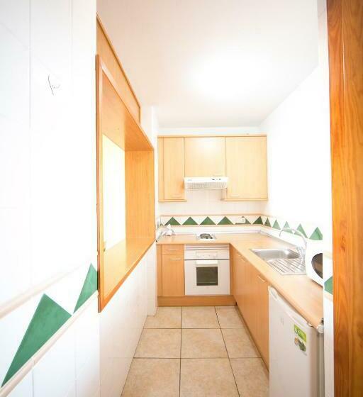 ２ベッドルームアパートメント, Arena Center