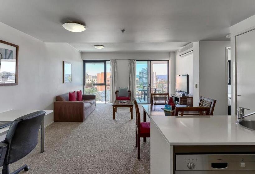 דירת חדר, Flynn Brisbane