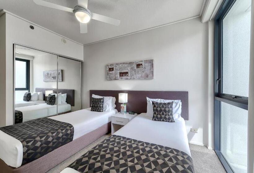 דירת אקזקיוטיב 2 חדרים, Flynn Brisbane