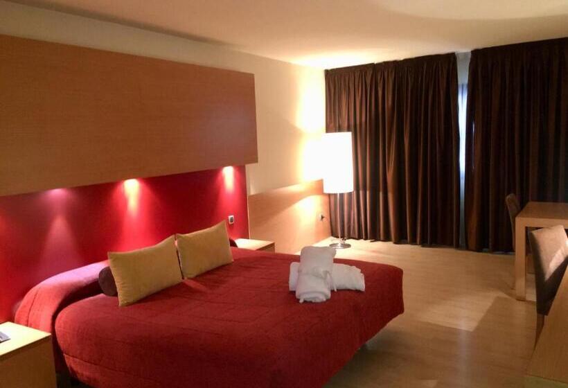 اتاق لوکس خانوادگی, Wuau! Hotel Galanthus & Spa