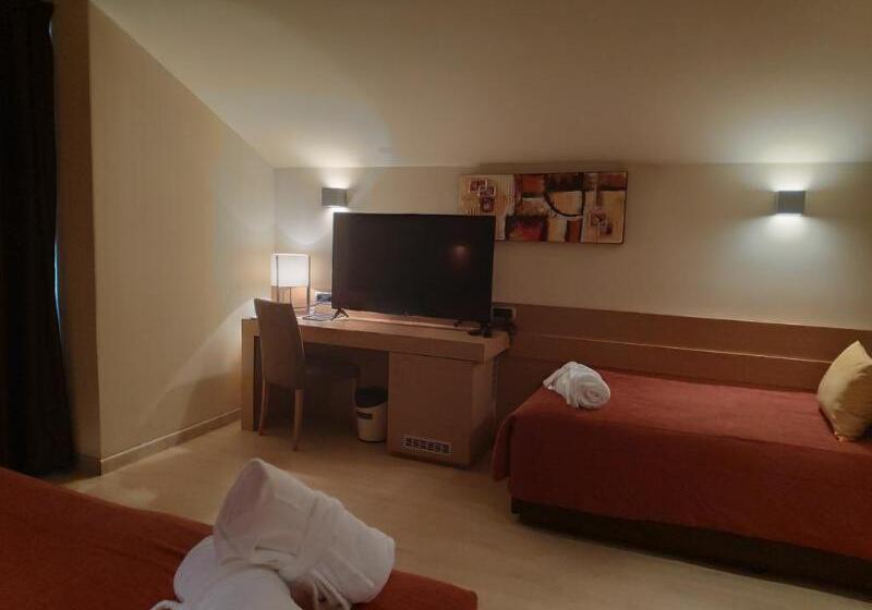 اتاق پریمیوم سه تخته, Wuau! Hotel Galanthus & Spa