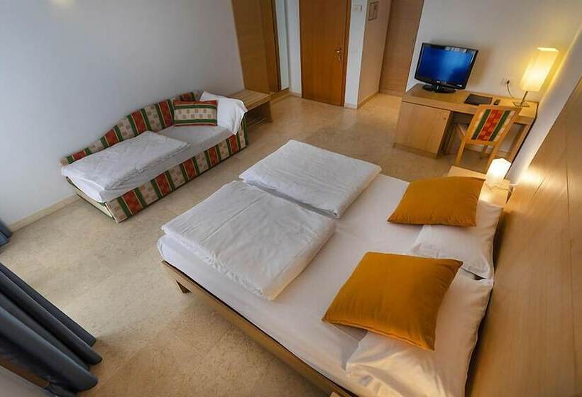 스탠다드 트리플 룸, Garnì Orchidea