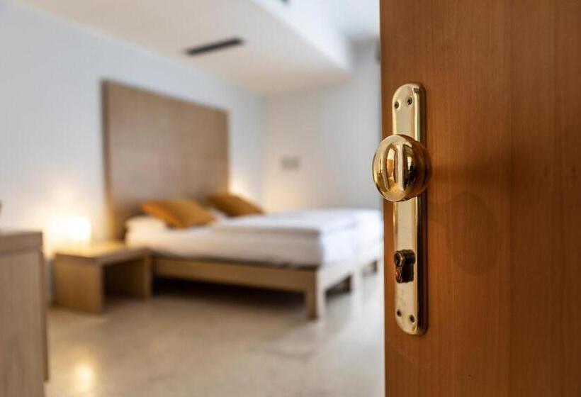 חדר סטנדרט נוף לגינה, Garnì Orchidea