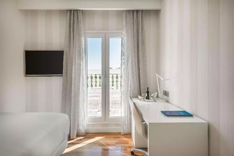 اتاق استاندارد با تخت بزرگ, La Quinta By Wyndham Santa Clarita Valencia