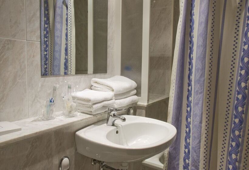 اتاق استاندارد, As Aceas